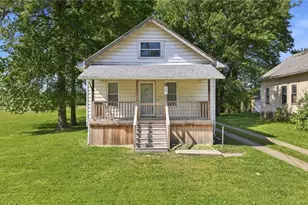 2645 Draper St SE, Warren, OH 44484 - Photo 2