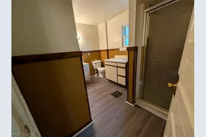564 Carroll Street, Akron, OH 44304 - Photo 20