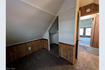 564 Carroll Street, Akron, OH 44304 - Photo 24