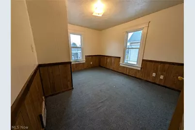 564 Carroll Street, Akron, OH 44304 - Photo 18