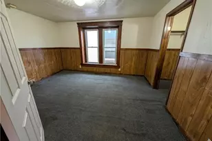 564 Carroll St, Akron, OH 44304 - Photo 6