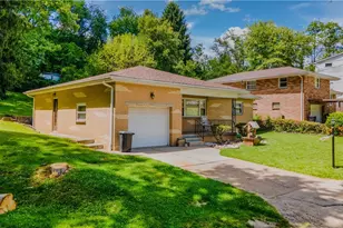 136 McHendry St, Weirton, WV 26062 - Photo 2
