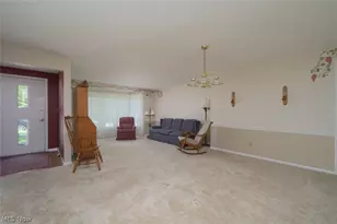 668 Highland Ave, Wadsworth, OH 44281 - Photo 4