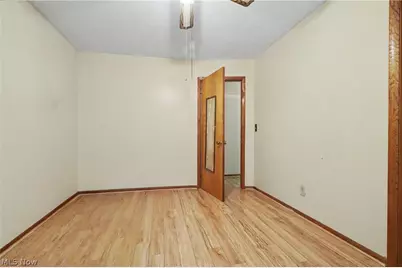 4250 Herr Fieldhouse Road, Worthington, OH 44470 - Photo 16