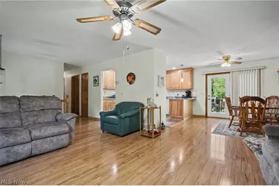 4250 Herr Fieldhouse Road, Worthington, OH 44470 - Photo 6
