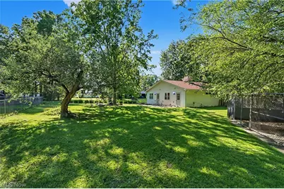 4250 Herr Fieldhouse Road, Worthington, OH 44470 - Photo 28