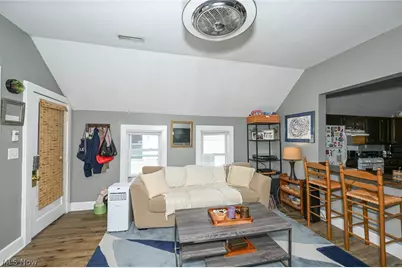2116 W 32nd Street, Loveland, OH 44113 - Photo 4