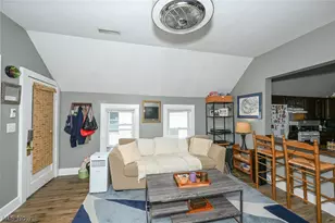 2116 W 32nd St, Loveland, OH 44113 - Photo 4