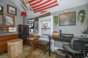 2116 W 32nd St, Loveland, OH 44113 - Photo 20