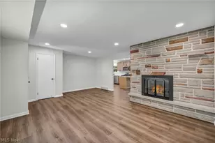 8455 W Ridge Rd, Elyria, OH 44035 - Photo 14