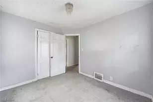 13416 Crossburn Ave, Loveland, OH 44135 - Photo 12
