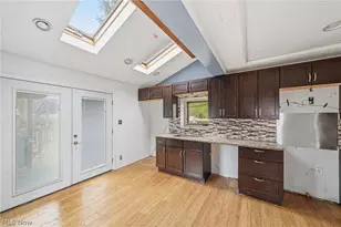 13416 Crossburn Ave, Loveland, OH 44135 - Photo 4