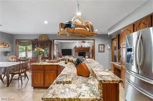 1938 Fairway Dr, Uniontown, OH 44685 - Photo 10