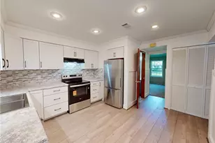 8240 Deepwood Blvd, Mentor, OH 44060 - Photo 8