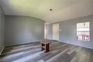 62 Redwood Dr, Beloit, OH 44609 - Photo 4