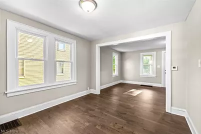 1421 Elder Avenue, Akron, OH 44301 - Photo 8
