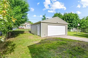 1421 Elder Ave, Akron, OH 44301 - Photo 4