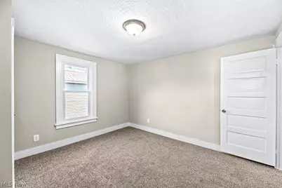 1421 Elder Avenue, Akron, OH 44301 - Photo 16