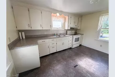 4453 Herner County Line Road, Worthington, OH 44470 - Photo 6