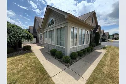1203 River Glen Drive NE, Warren, OH 44484 - Photo 4