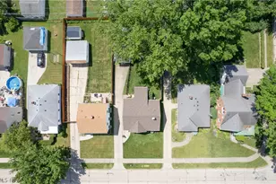 8111 Thornton Dr, Parma, OH 44129 - Photo 48