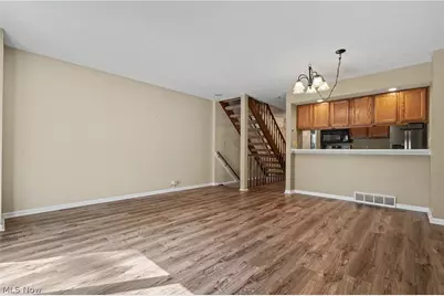 2412 Wrens Drive S, Stow, OH 44224 - Photo 8