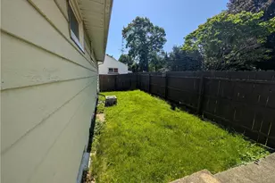 3612 Lotus Pl SW, Canton, OH 44710 - Photo 4