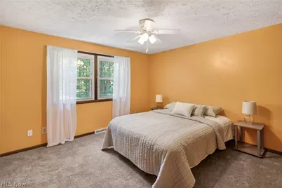 7926 Price Schaffer Road, Hubbard, OH 44425 - Photo 10