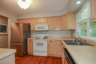 7839 Lakeshore Blvd, Mentor on the Lake, OH 44060 - Photo 36
