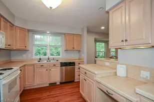 7839 Lakeshore Blvd, Mentor on the Lake, OH 44060 - Photo 34