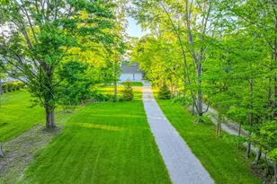 7839 Lakeshore Blvd, Mentor on the Lake, OH 44060 - Photo 2