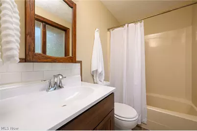 5326 Hillsboro Avenue SE, Canton, OH 44707 - Photo 14