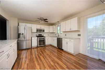 5326 Hillsboro Avenue SE, Canton, OH 44707 - Photo 10