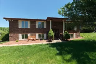 5326 Hillsboro Ave SE, Canton, OH 44707 - Photo 1