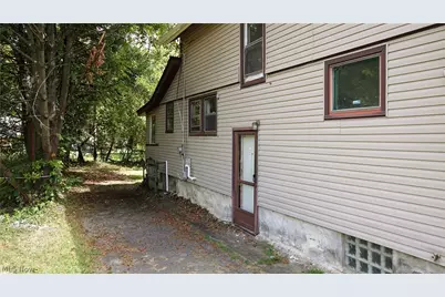 148 Saint Louis Avenue, Youngstown, OH 44507 - Photo 24
