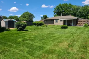3718 35th St NE, Canton, OH 44705 - Photo 4