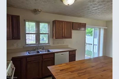4852 Shadow Oak Drive, Youngstown, OH 44515 - Photo 2