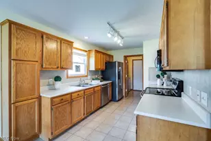1488 Waters Edge Dr, Akron, OH 44313 - Photo 16