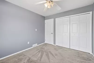 9582 Fernwood Drive, Olmsted Falls, OH 44138 - Photo 28
