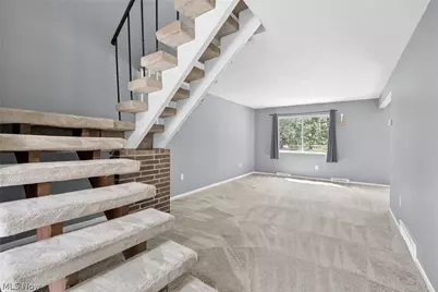 9582 Fernwood Drive, Olmsted Falls, OH 44138 - Photo 2