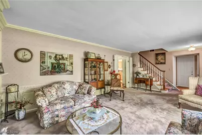 21439 Claythorne Road, Huber Heights, OH 44122 - Photo 4