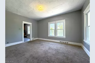 10514 Lamontier Avenue, Loveland, OH 44104 - Photo 10