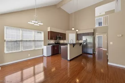 312 Lake Breeze Cove, Eastlake, OH 44095 - Photo 18