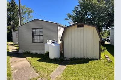 12860 Mayfield Road #42, Chardon, OH 44024 - Photo 32