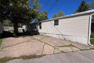 12860 Mayfield Rd, Chardon, OH 44024 - Photo 4