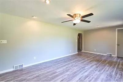 1160 Ivy Street NW, North Canton, OH 44720 - Photo 4