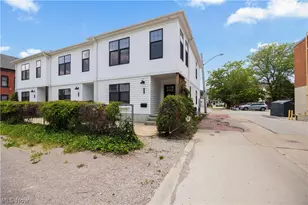 2059 W 34th Pl, Loveland, OH 44113 - Photo 26