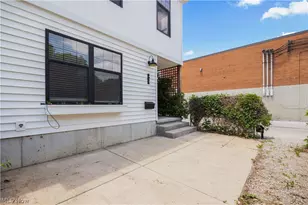 2059 W 34th Pl, Loveland, OH 44113 - Photo 28