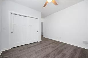 2059 W 34th Pl, Loveland, OH 44113 - Photo 24