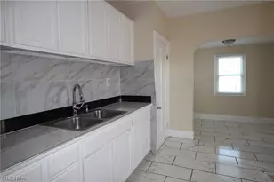 5757 Pearl Rd, Parma, OH 44129 - Photo 10